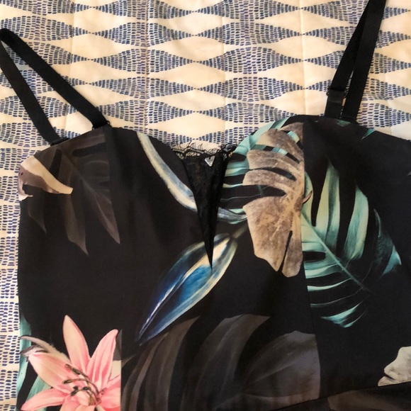 Romper - Picture 2 of 6